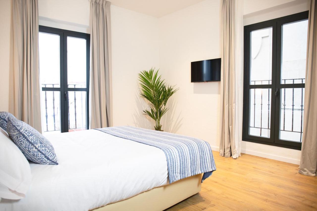 Nqn Aparts & Suites Sevilla Exterior photo
